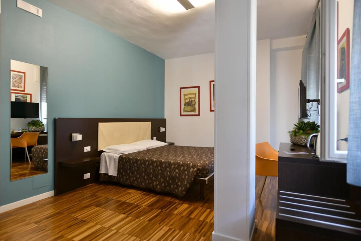 מטרה Donna Eleonora Residence מראה חיצוני תמונה